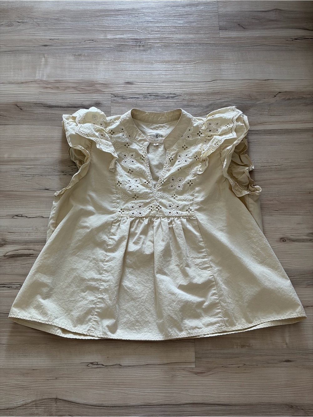 Women’s Umgee Cream Eyelet Ruffle Sleeve Top